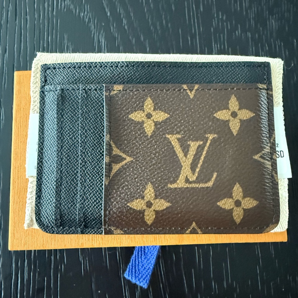 Louis Vuitton Black and Brown Key Card Holder Monogram